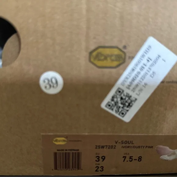 Vibram Off-White Pink Sole FiveFingers Toe Shoes 39 (7.5-8) - Picture 8 of 8